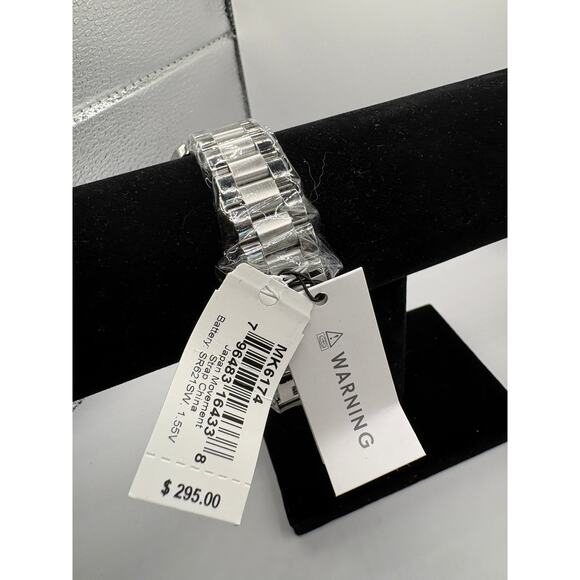 Michael Kors Women Chronograph Watch NWT main image 6